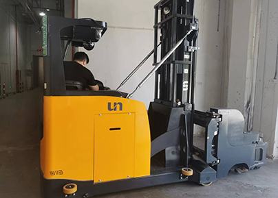 杭州冷庫(kù)運(yùn)營(yíng)出租人工叉車(chē)圖片